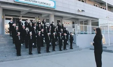 İstiklal Marşı’nı işaret diliyle okudular #izmir