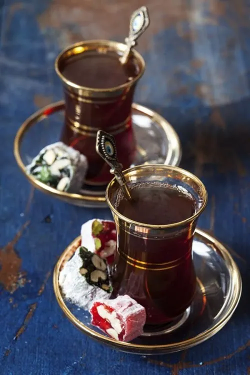 Çayı böyle içiyorsanız dikkat!