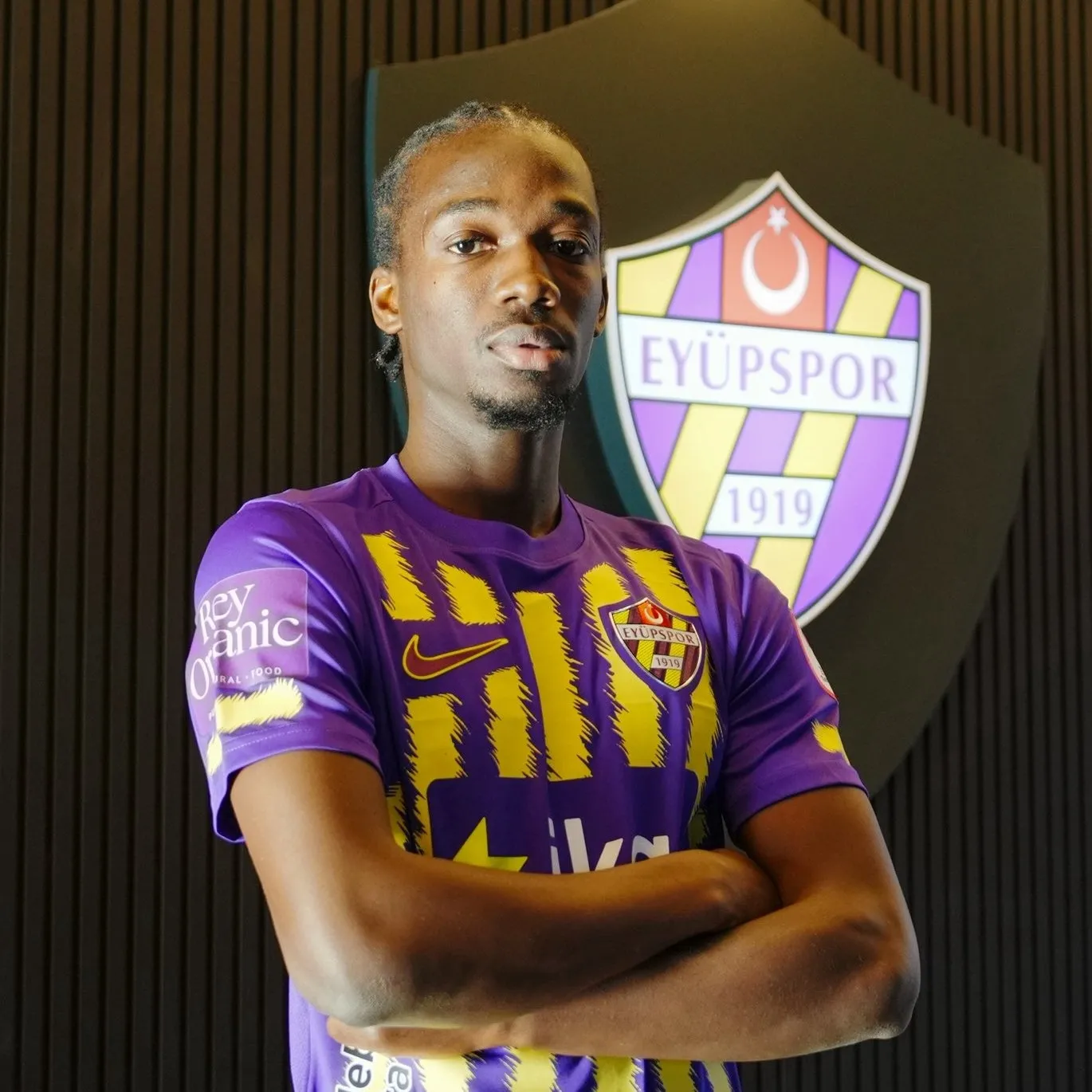 Süper Lig’de transferler peş peşe açıklandı! İşte atılan tüm imzalar...