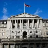İngiltere Merkez Bankası politika faizini sabit tuttu
