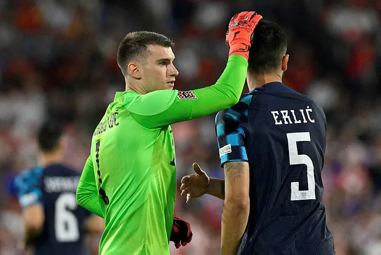 Son dakika haberi: Fenerbahçe transfere doymuyor! Livakovic'in geliş tarihi belli oldu, orta sahaya yeni yıldız yolda...