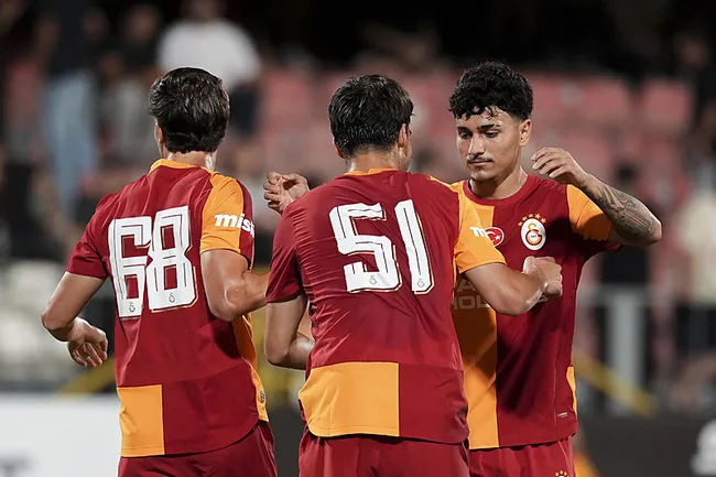 galatasaray-umraniyesporu-5-golle-gecti-lesley-ugochukwu-ilk-kez-1784318393832.jpeg