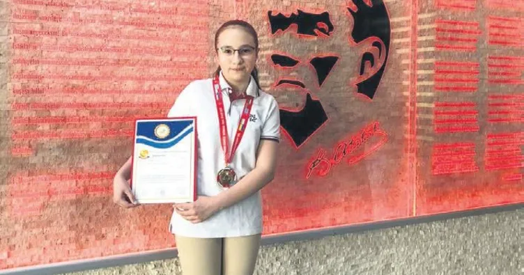 Rusya’dan altın madalya ile döndü