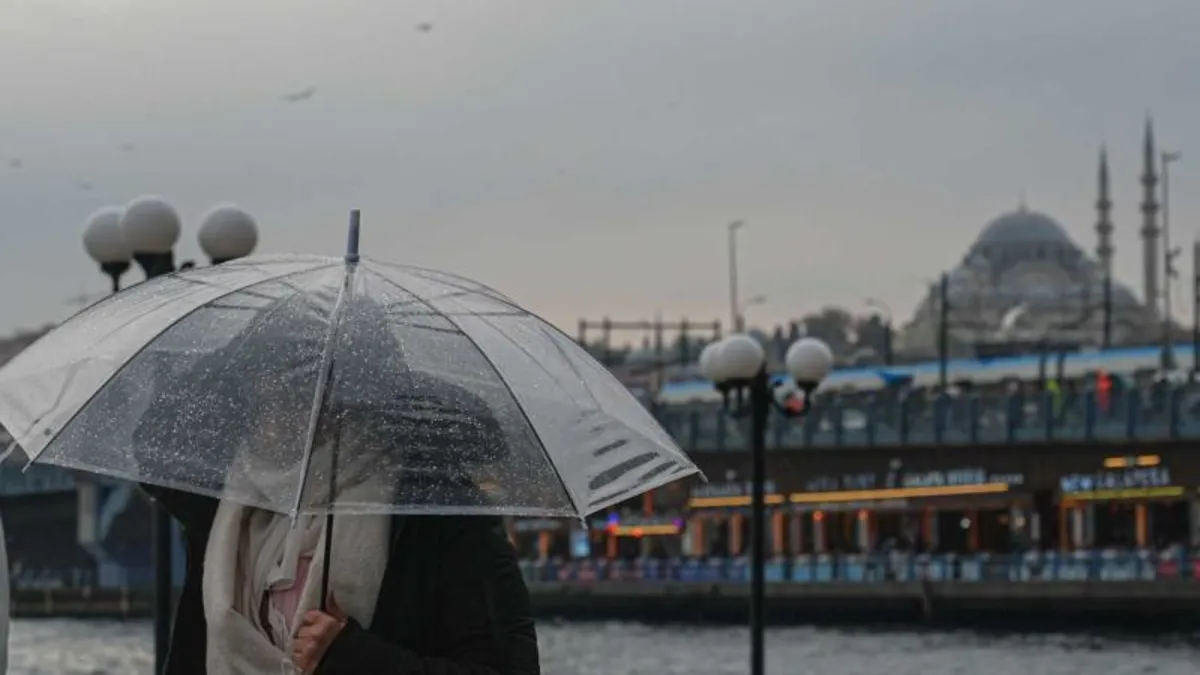SON DAKİKA | Meteoroloji ve Valilik peş peşe uyardı: İstanbul’da sağanak kapıda! O günlere dikkat…