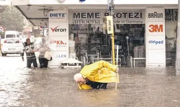 Başkentte alt geçit ve caddeler suyla doldu