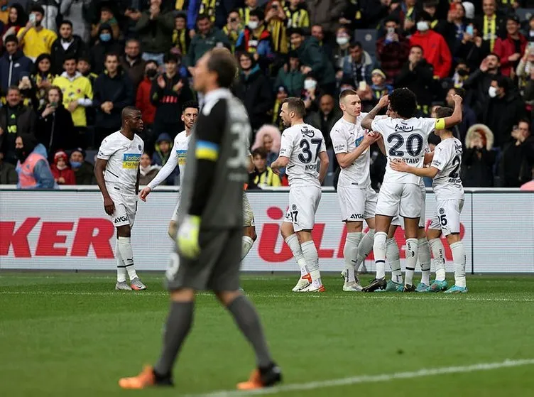 Son dakika: Fenerbahçe’den golcü bombası! Sezon sonu...