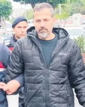 Babasını öldürdü yengesini yaraladı