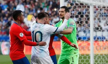 2019 Kupa Amerika Arjantin Şili maçında ortalık karıştı! Lionel Messi ve Gary Medel kırmızı kart gördüler