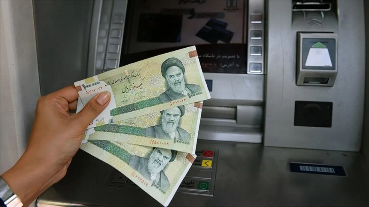İran'da dolar, tarihi zirveye çıktı İran'da dolar, tarihi zirveye çıktı