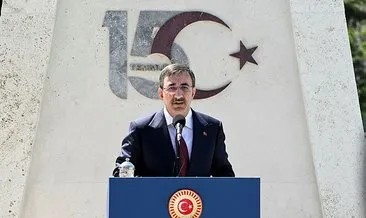 Gazi Meclis’te anma töreni: O gece herkesin ortak paydası Türkiye oldu