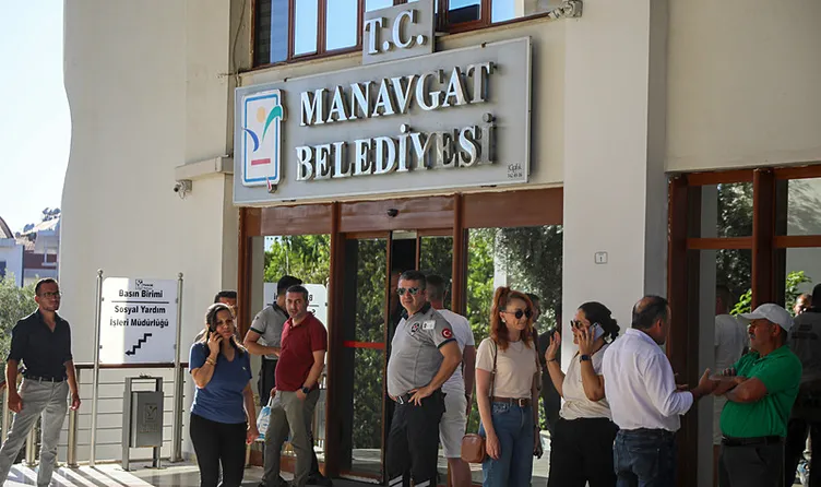 SON DAKİKA | CHP’de satan satana! Manavgat’ta başkan inkâr etti yardımcısı çözüldü