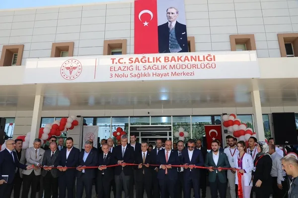 bakan-memisoglu-dunyanin-en-iyi-saglik-hizmetini-sunuyoruz-1723286960002.jpg
