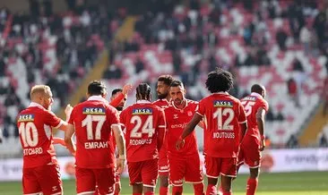 Sivasspor Süper Lig'de galibiyete hasret kaldı! #sivas