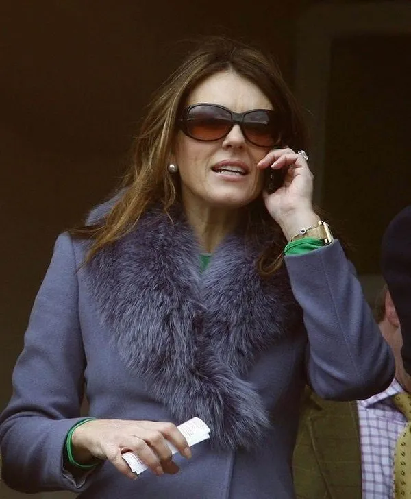Liz Hurley huzuru buldu