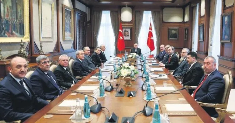 Erdoğan, Türk-İş heyetini kabul etti
