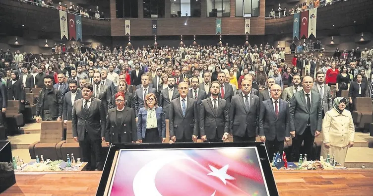 Savunma sanayisi Türkiye’yi geliştirir