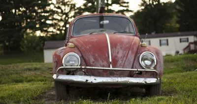 Efsane model Volkswagen Beetle çürümeye terk edilmişti! Muhteşem değişimle yollara geri döndü