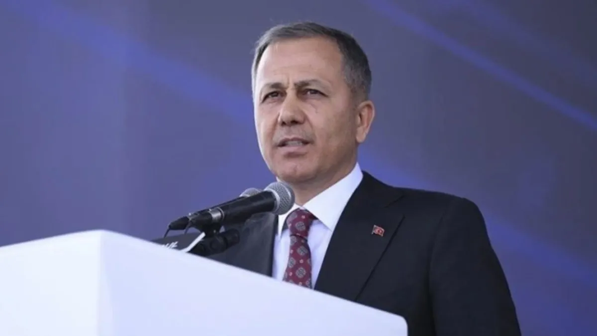 Bakan Yerlikaya: Şehirlerimizi tamamen ayağa kaldırana kadar mücadeleye devam edeceğiz