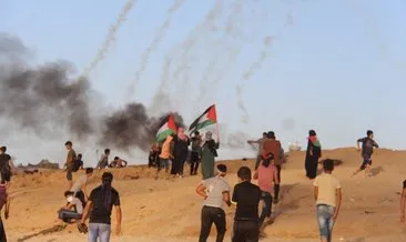 Filistinliler eylem için Gazze sınırında