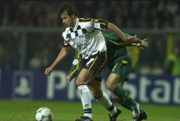 Futbol tarihinin en iyi 100 futbolcusu belli oldu! Galatasaray ve Fenerbahçe’nin yıldızları listede...