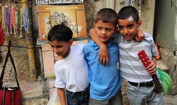 Minik yüreklerden büyük destek! Oyuncaklarını satıp Filistinli çocuklara umut oldular #hatay
