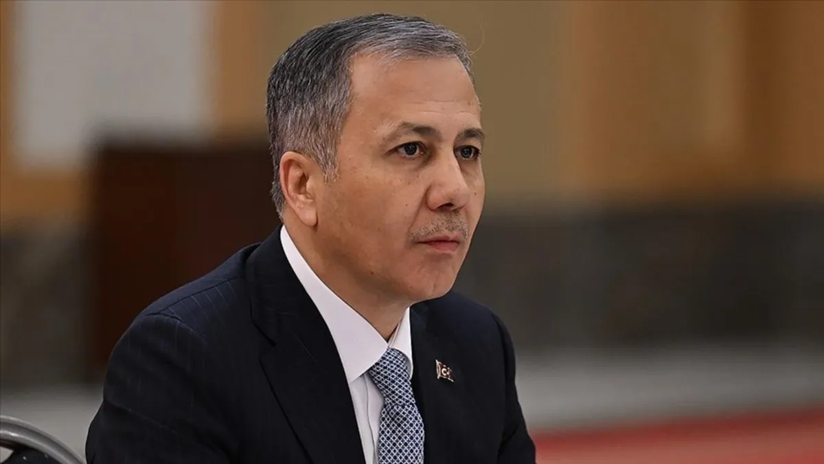 İçişleri Bakanı Ali Yerlikaya’dan 29 Ekim Cumhuriyet Bayramı mesajı İçişleri Bakanı Ali Yerlikaya’dan 29 Ekim Cumhuriyet Bayramı mesajı