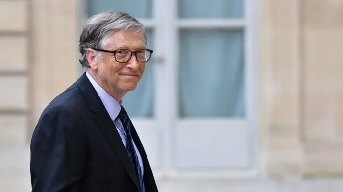 Dünyanın dev isimleri Epstein dosyasında: Musk, Gates ve Bannon’un adı geçiyor