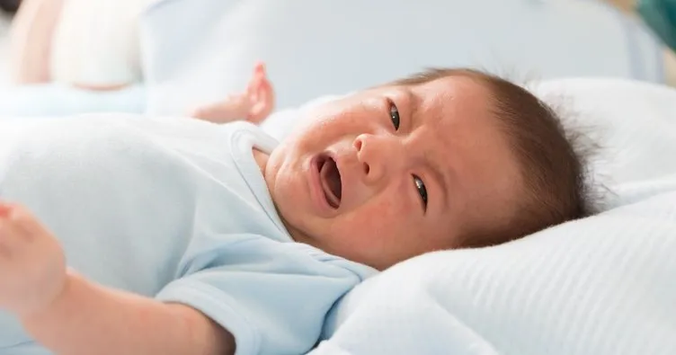 Bebeklerde kabızlık neden olur? Yeni doğan bebeklerde kabızlık…