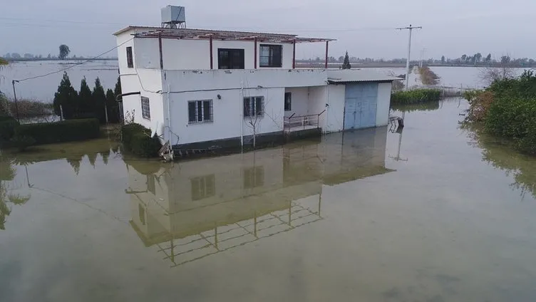 Adana ve Hatay’da tarım arazileri sular altında