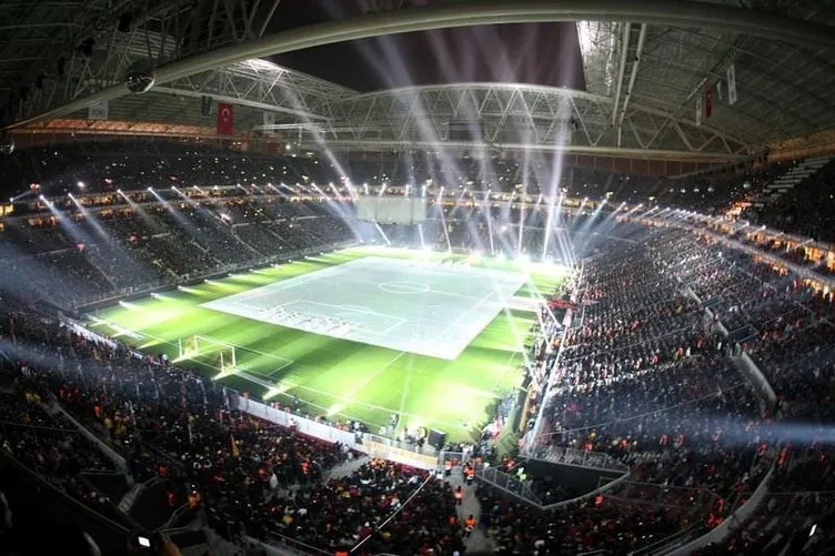 TT Arena’nın açılışından kareler