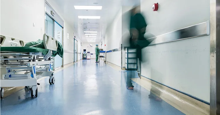 Son dakika: İngiltere’de sağlık sistemi çöktü! 7 milyon insan sıra bekliyor...