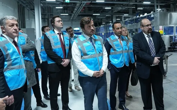 kalyon-pvden-abdde-stratejik-yatirim-hamlesi-kalyon-pv-yeni-fabrikasini-abdde-kuracak-1791451309019.jpg