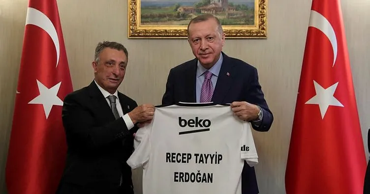 Cumhurbaşkanı Erdoğan, Beşiktaş Başkanı Ahmet Nur Çebi ve yönetimini kabul etti