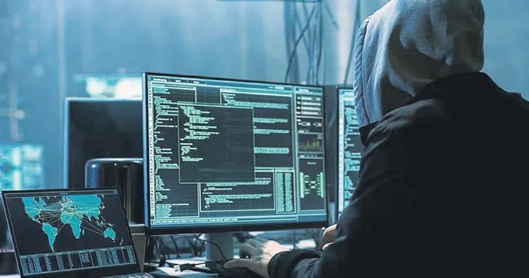Üniversiteyi hack’ledi SMS ile uyardı
