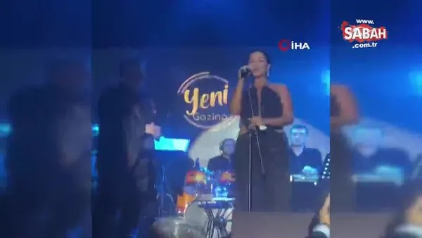 Hülya Avşar sırt dekolteli elbisesiyle göz kamaştırdı | Video