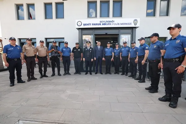 icisleri-bakani-mustafa-ciftci-kocaelide-polis-ve-jandarma-personeliyle-bir-araya-geldi-1784379688964.jpeg
