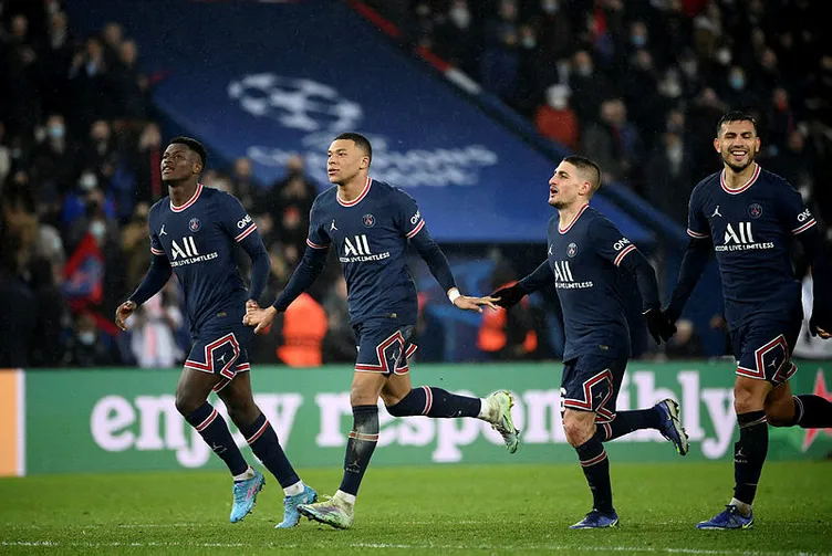 Son dakika: Futbol dünyası Lionel Messi’yi konuşuyor! Kaçan penaltıdan sonra dünya yıldızını yerden yere vurdular…