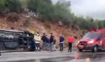 Mersin Erdemli’de işçi servisi kaza yaptı: 6 yaralı! #mersin