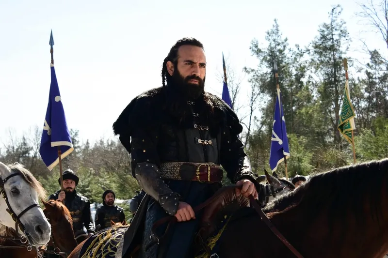 Uyanış Büyük Selçuklu son bölüm izle! İzakyos, mızrağı Melikşah’tan almak için ne yapacak?