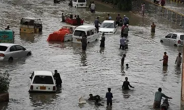 Karaçi’de şiddetli yağış can aldı: 16 ölü