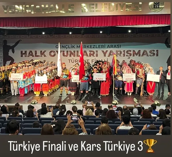 kars-genclik-merkezi-halk-oyunlari-turkiye-ucuncusu-oldu-1725539614602.jpg