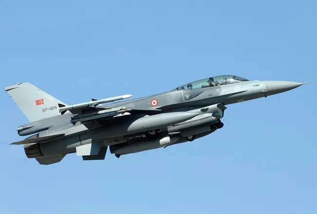 son-dakika-msb-kktcdeki-tedbirler-mesrudur-incirlik-ussu-bir-turk-ussudur-1773307212154.jpg SON DAKİKA... MSB: KKTC'deki tedbirler meşrudur. İncirlik üssü bir Türk üssüdür!