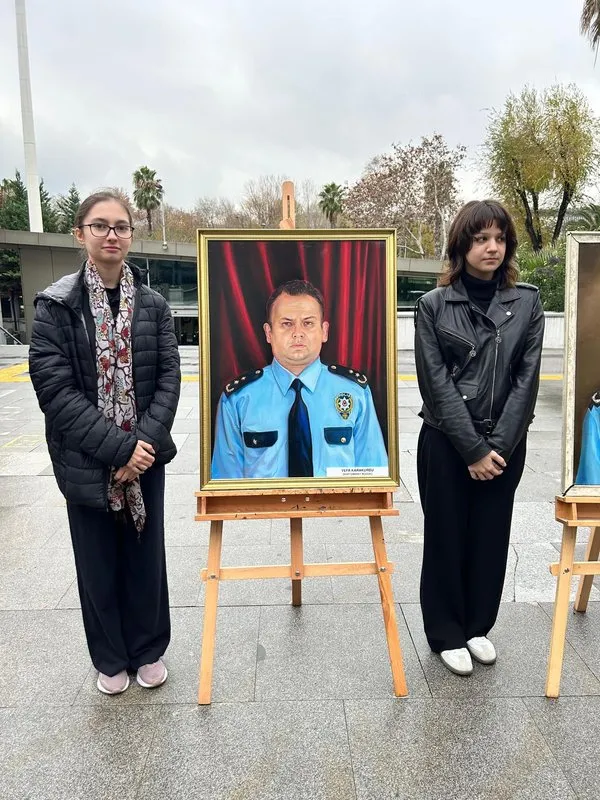 kahraman-sehitlerimizi-unutmadilar-istanbul-emniyet-muduru-de-katildi-1733922025110.jpg