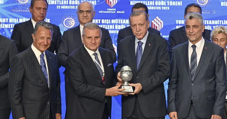 Halil Bağıban, ENR ödülünü Cumhurbaşkanı Erdoğan’ın elinden aldı