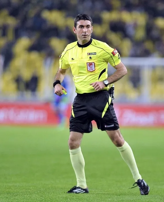 Futbolda yasak aşk skandalı! Hakem İbrahim Hakan Ceylan’ın eşinden şok iddia: Lale Orta ile birlikte!