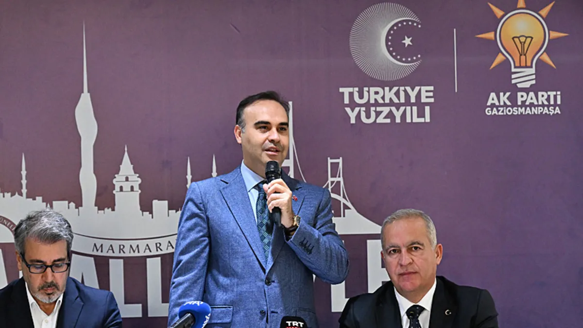 Sanayi ve Teknoloji Bakanı Mehmet Kacır, Gaziosmanpaşa'da ziyaretlerde bulundu