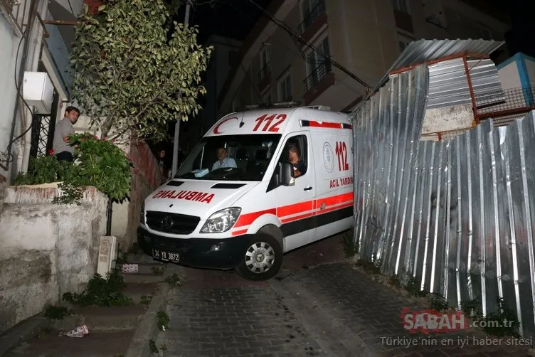 Kağıthane’de askıda kalan ambulans 2 saat sonra kurtarıldı