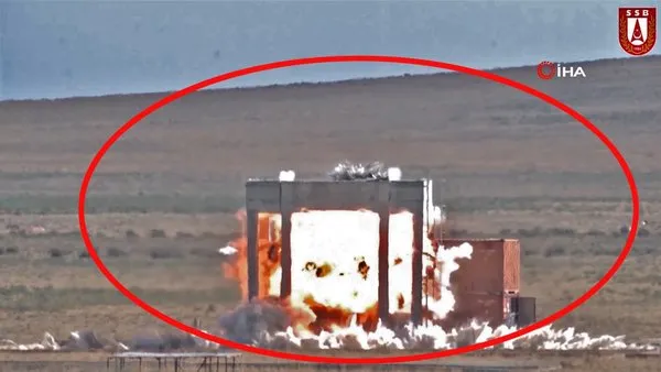 Son dakika! Türkiye'nin yeni yerli ve milli sığınak delici bombası hedefi böyle 12'den vurarak havaya uçurdu | Video