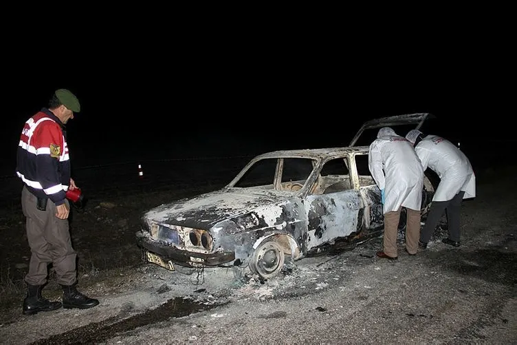 Kütahya’da yanmış otomobilde 2 ceset bulundu