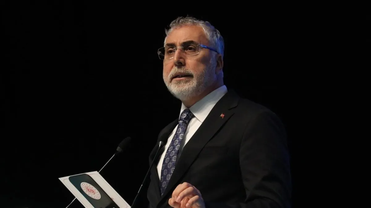 Bakan Işıkhan açıkladı: Önceliğimiz işin geleceğinden önce, işçimizin geleceği